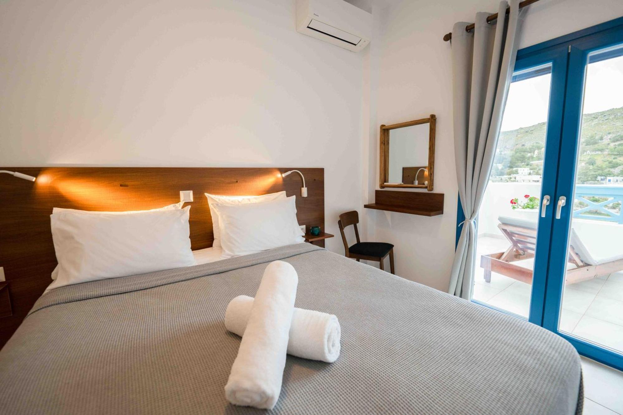 Heliades Suites Panteli Екстериор снимка