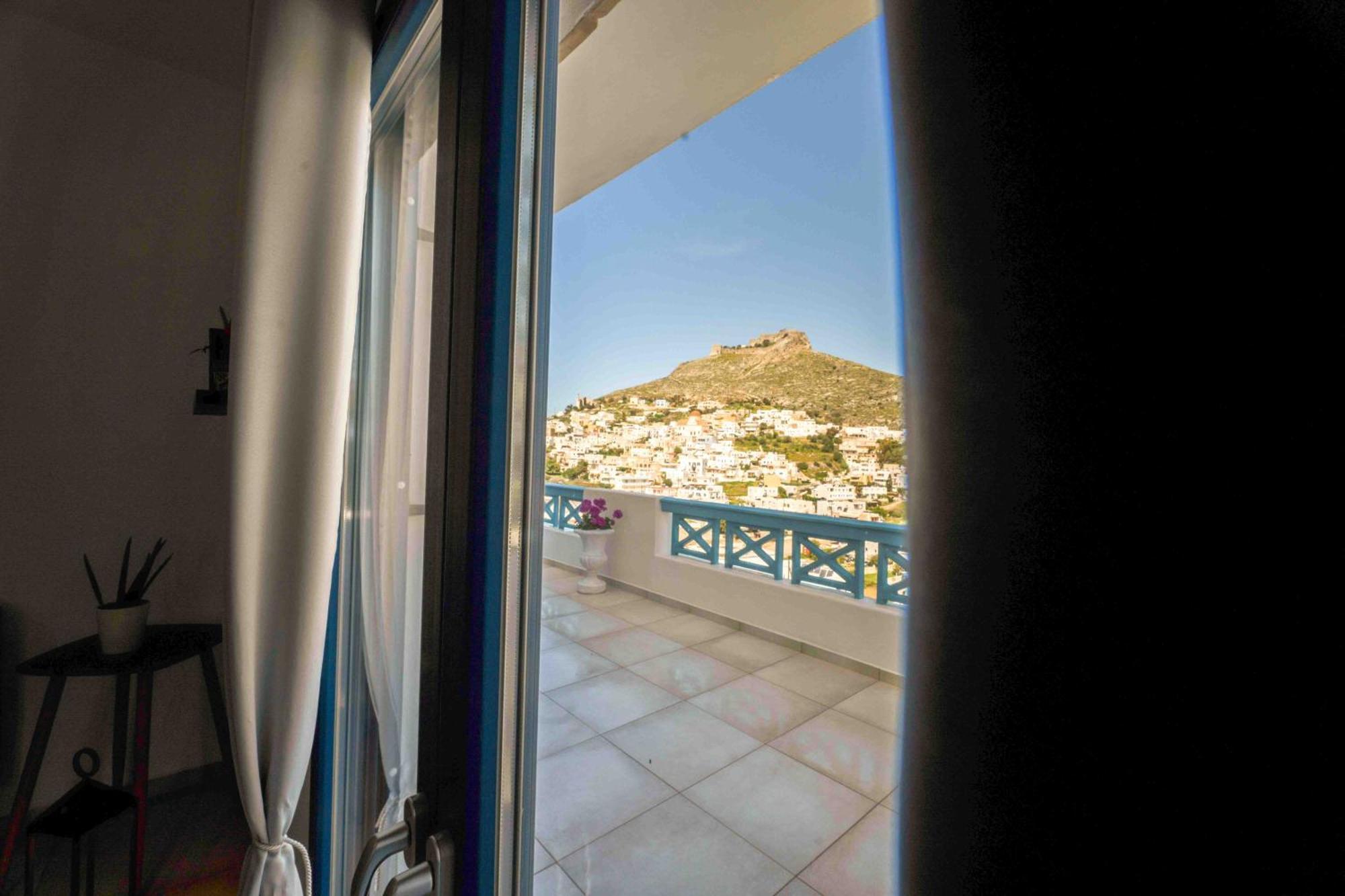 Heliades Suites Panteli Екстериор снимка